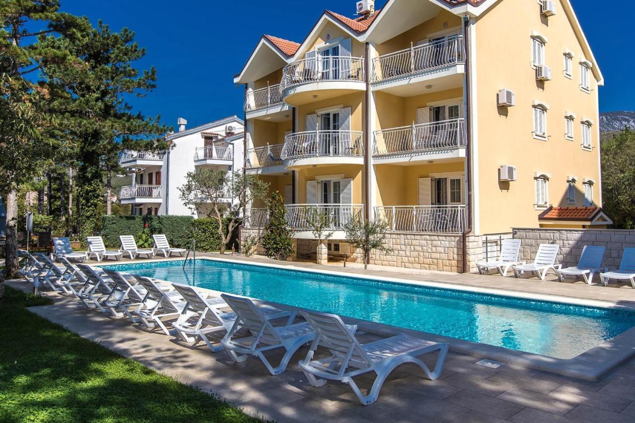 Apartments With A Swimming Pool Jadranovo, Crikvenica - 3238 Esterno foto