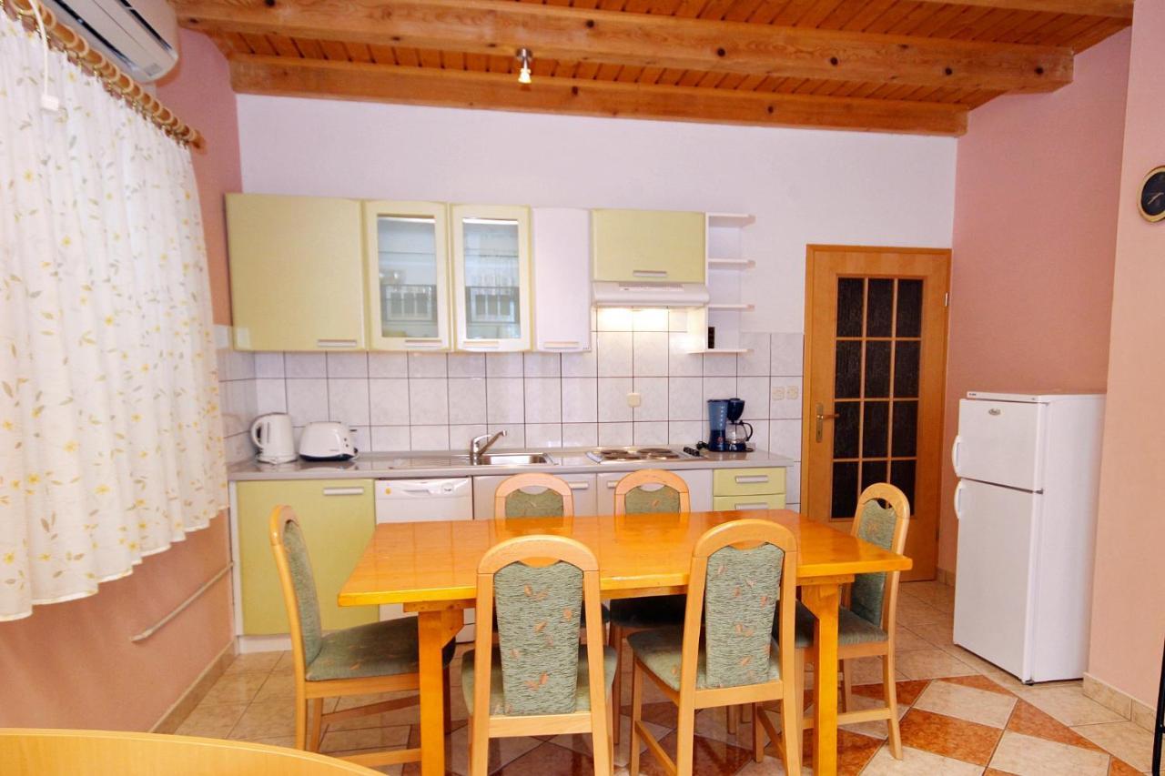 Apartments With A Swimming Pool Jadranovo, Crikvenica - 3238 Esterno foto
